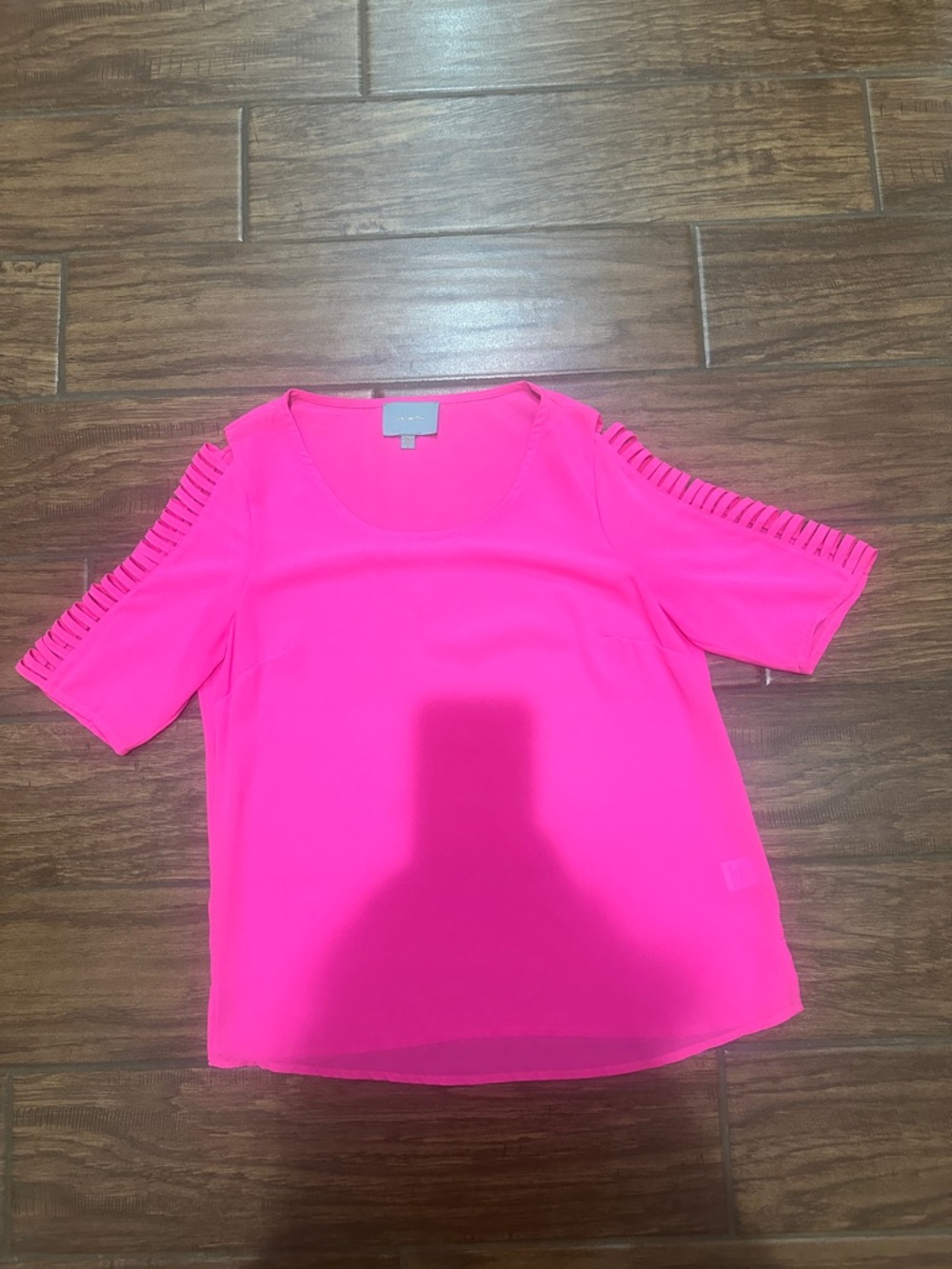 Pink top size small